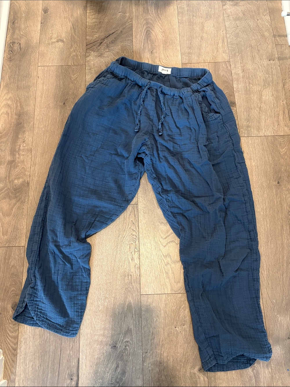 Pact Women's Navy Blue Gauze Drawstring Capris